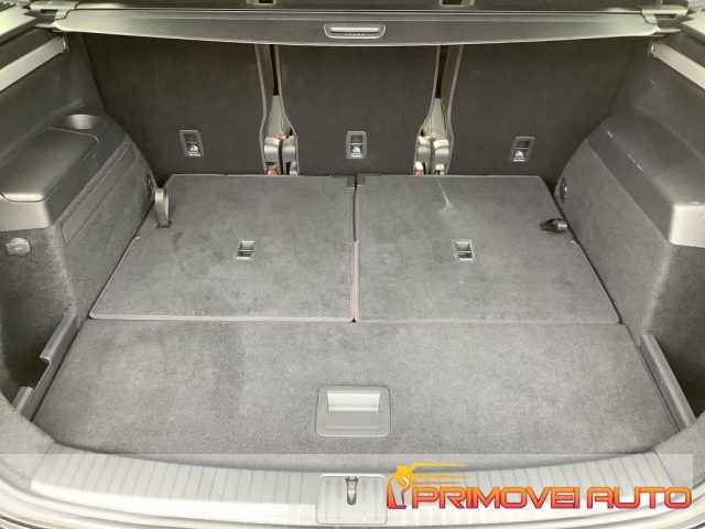 VOLKSWAGEN Touran usata, con ESP