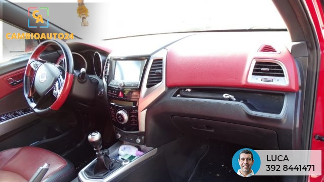 SSANGYONG Tivoli usata 84