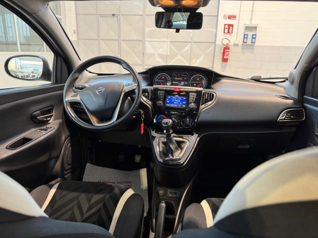 LANCIA Ypsilon usata 29