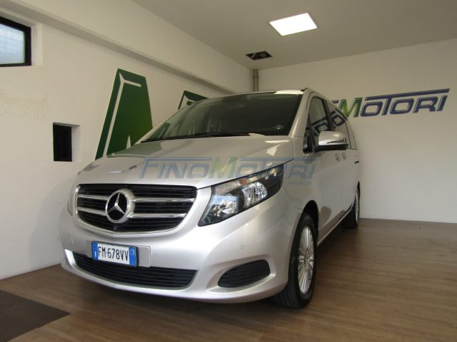 MERCEDES-BENZ V 200 usata, con Airbag