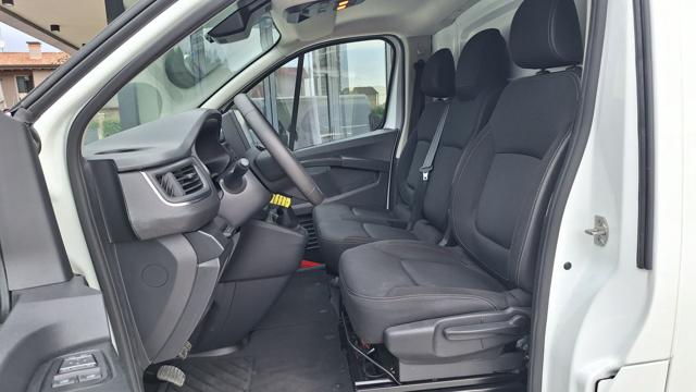 RENAULT Trafic usata 16