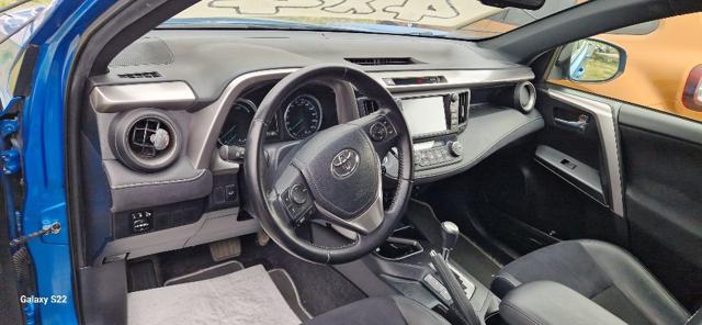 TOYOTA RAV 4 MY23 usata, con Autoradio