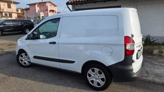 FORD Transit Courier usata, con Autoradio