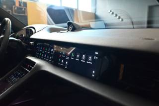 PORSCHE Taycan usata 79