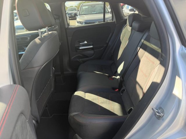 MERCEDES-BENZ GLA 200 usata, con Chiusura centralizzata