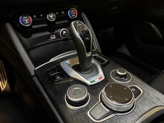 ALFA ROMEO Stelvio usata, con Cronologia tagliandi