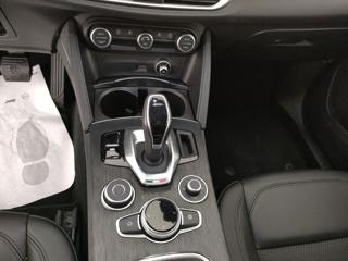 ALFA ROMEO Stelvio usata, con Fari Xenon