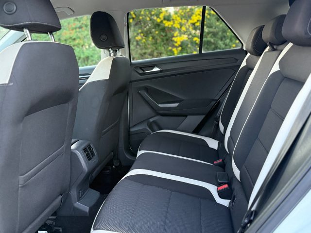 VOLKSWAGEN T-Roc usata, con Volante in pelle