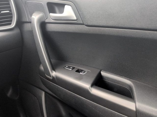 KIA Sportage usata, con Sensori di parcheggio posteriori