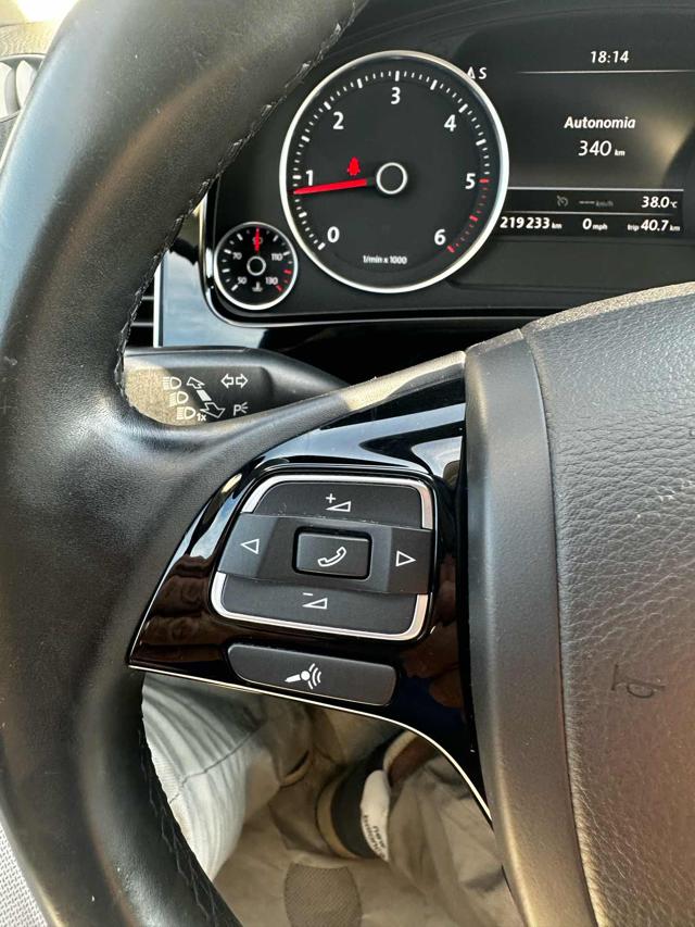 VOLKSWAGEN Touareg usata, con Touch screen