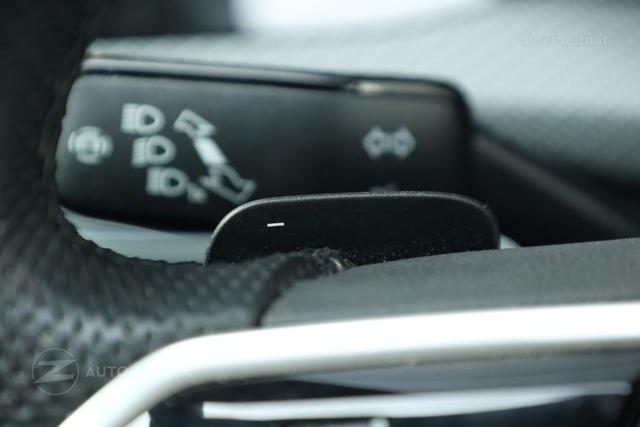 VOLKSWAGEN Golf usata, con Bluetooth
