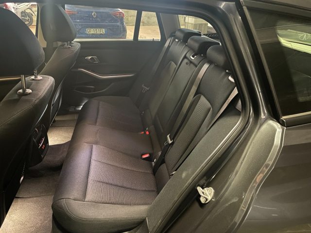 BMW 320 usata, con Controllo automatico clima