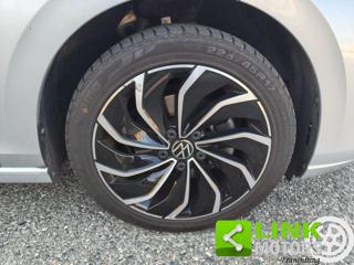 VOLKSWAGEN Golf usata, con Sedile posteriore sdoppiato