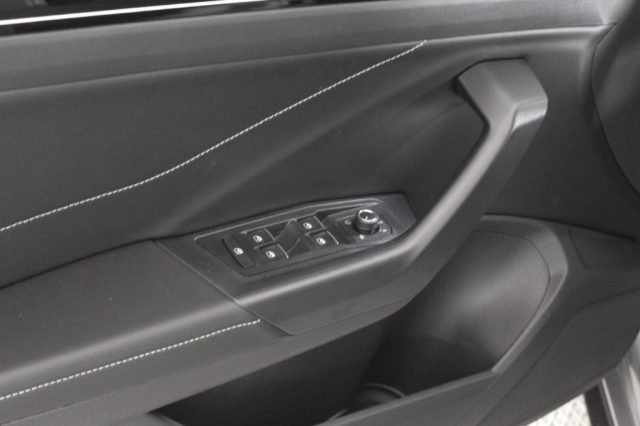VOLKSWAGEN T-Roc usata, con Cruise Control