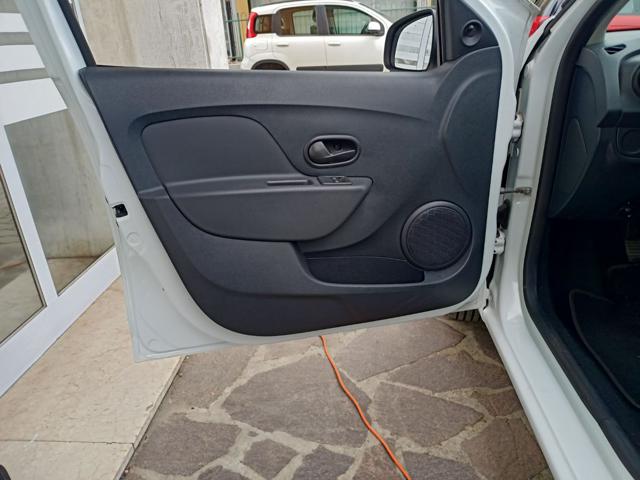 DACIA Sandero usata, con Airbag Passeggero