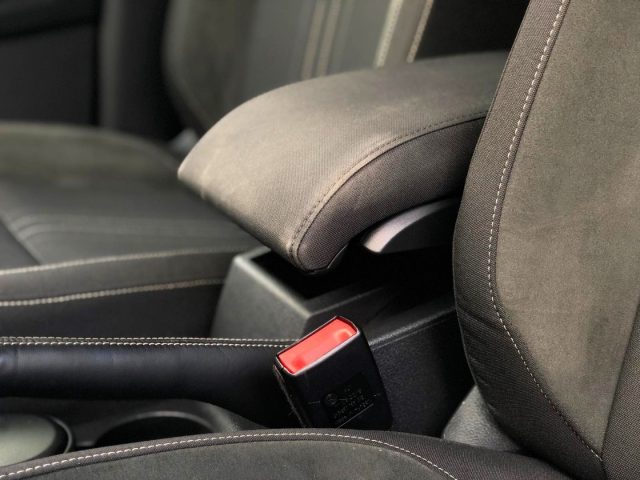 VOLKSWAGEN Caddy usata, con Specchietti laterali elettrici