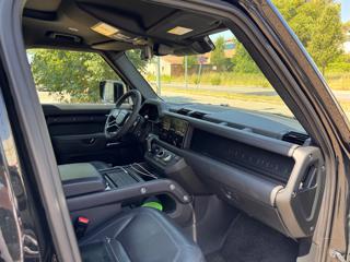 LAND ROVER Defender usata, con Boardcomputer