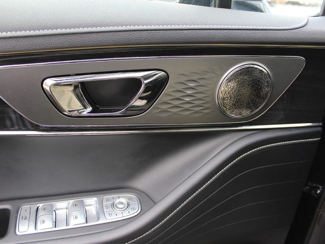 OMODA 5 usata, con USB