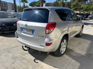 TOYOTA RAV 4 usata, con Airbag Passeggero