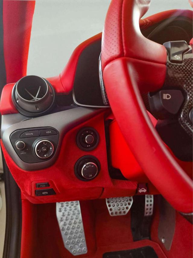 FERRARI F12 usata, con Servosterzo