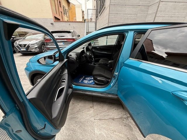 HYUNDAI Bayon usata, con Fari LED