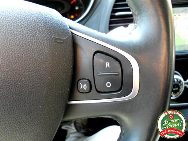 RENAULT Captur usata, con Touch screen