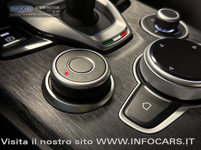 ALFA ROMEO Stelvio usata, con Volante in pelle