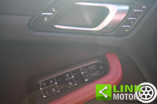 PORSCHE Macan usata, con MP3
