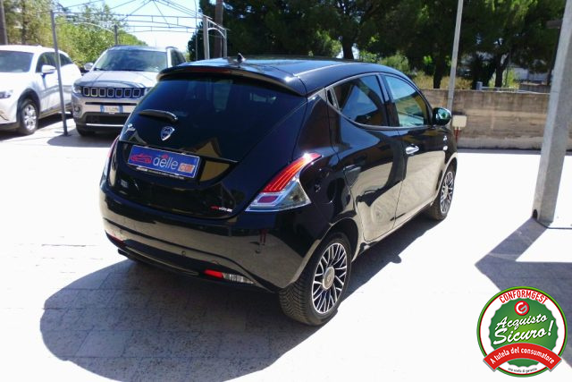 LANCIA Ypsilon usata, con Chiusura centralizzata