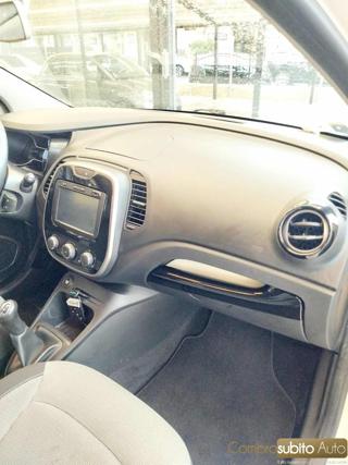 RENAULT Captur usata, con Specchietti laterali elettrici