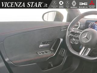 MERCEDES-BENZ CLA 200 usata, con Controllo automatico clima