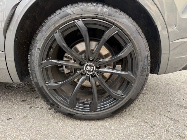 VOLKSWAGEN Touareg usata, con Sedili riscaldati