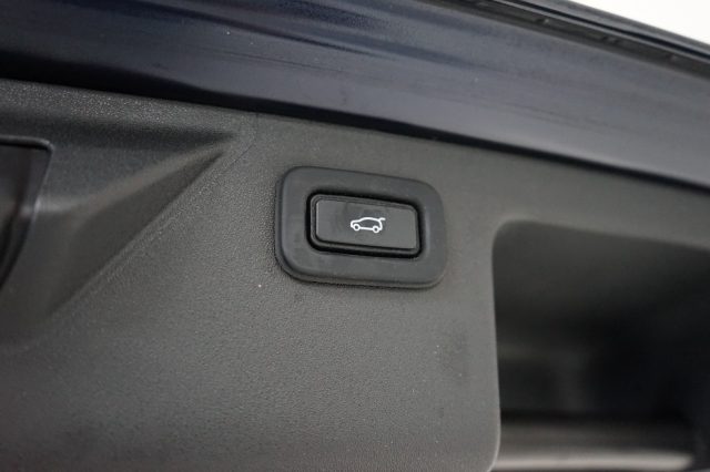 LAND ROVER Discovery Sport usata, con Specchietti laterali elettrici