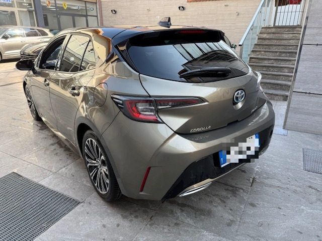 TOYOTA Corolla usata, con Alzacristalli elettrici