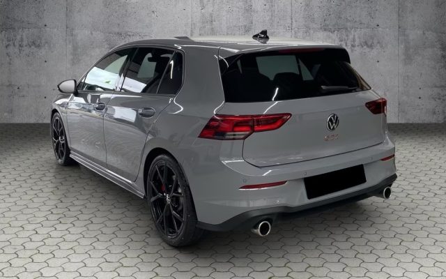 VOLKSWAGEN Golf usata, con Boardcomputer