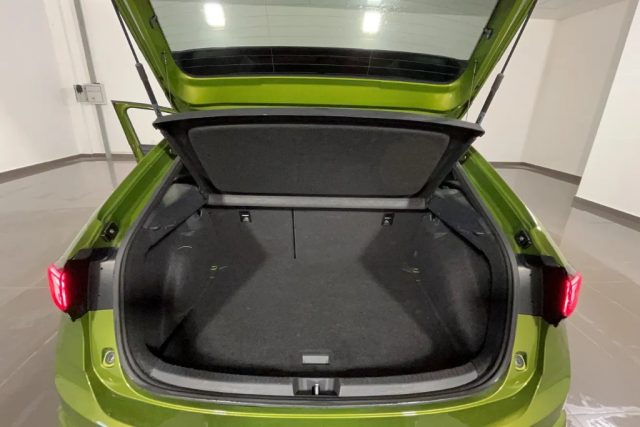 VOLKSWAGEN Taigo usata, con Park Distance Control