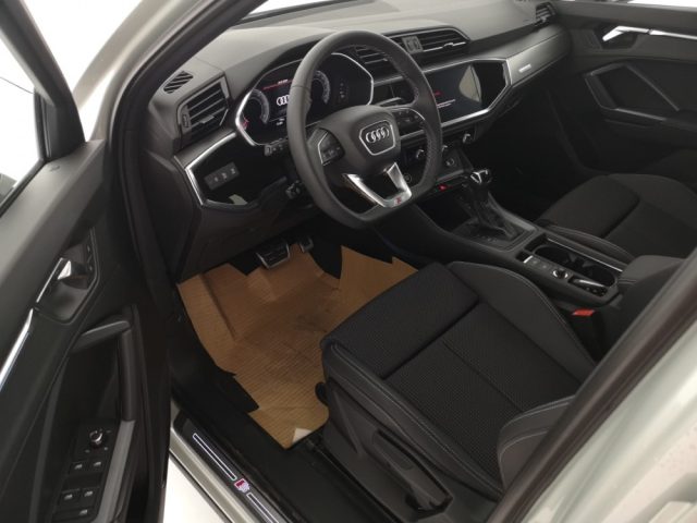 AUDI Q3 usata, con Volante in pelle