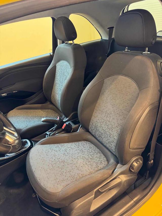 OPEL Adam usata, con Climatizzatore