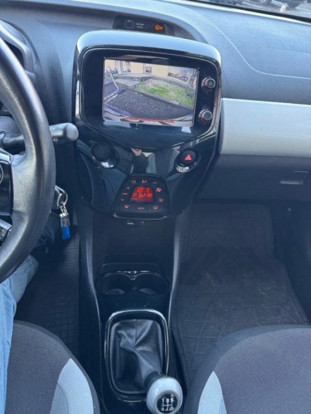 TOYOTA Aygo usata, con Autoradio