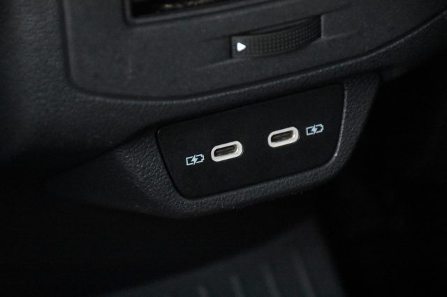 VOLKSWAGEN T-Roc usata, con Park Distance Control