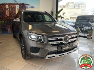 MERCEDES-BENZ GLB 180 usata, con Fari LED