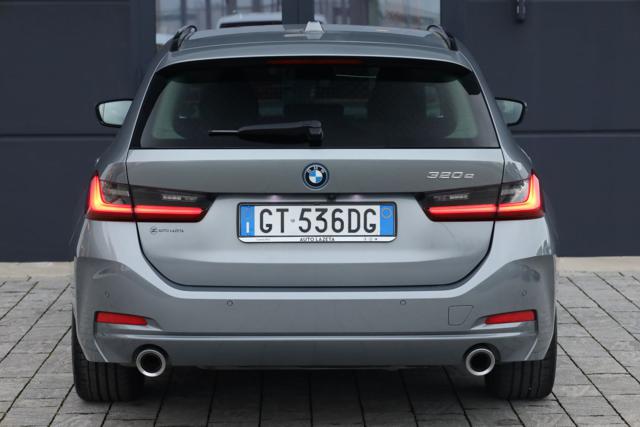 BMW 320 usata, con Fari Xenon