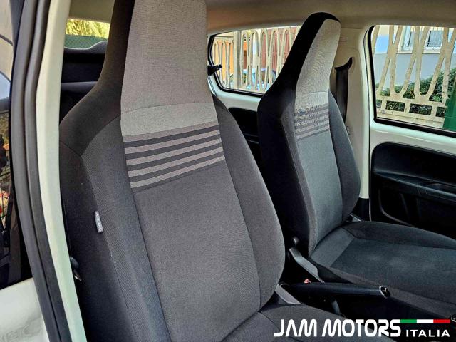 VOLKSWAGEN up! usata, con Park Distance Control