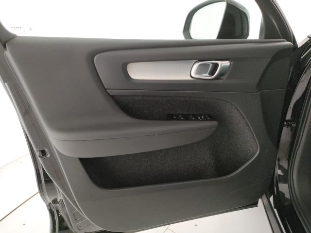 VOLVO XC40 usata, con Luci diurne LED