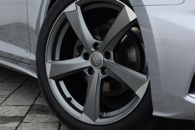 AUDI A5 usata, con Sensori di parcheggio anteriori
