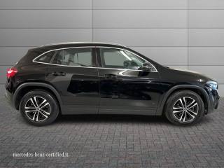 MERCEDES-BENZ GLA 180 usata, con Alzacristalli elettrici