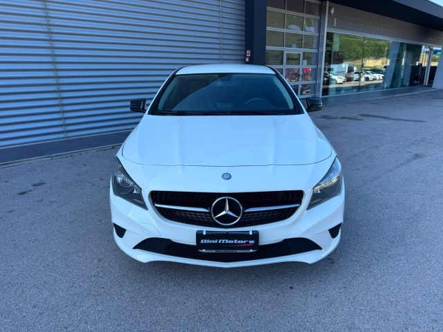 MERCEDES-BENZ CLA 200 usata, con Airbag