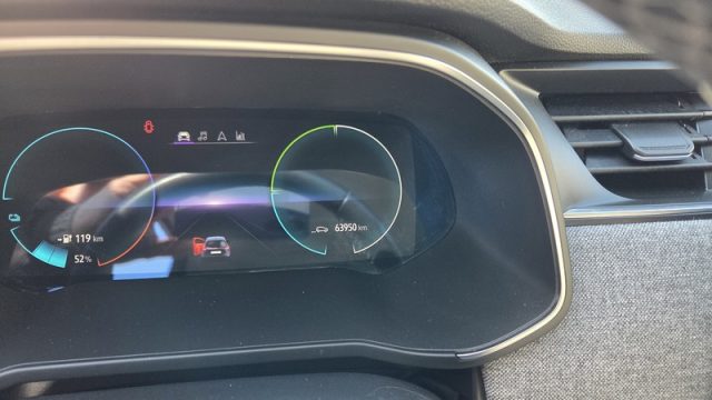 RENAULT ZOE usata, con Volante multifunzione