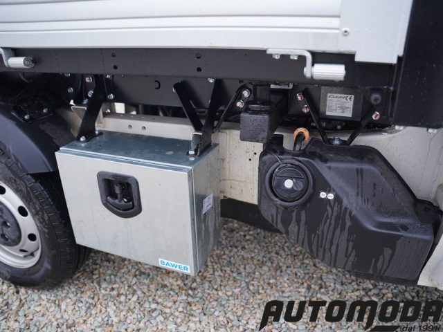 PIAGGIO Porter usata, con Autoradio digitale