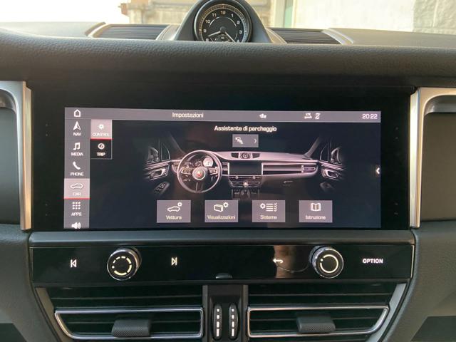 PORSCHE Macan usata, con Leve al volante
